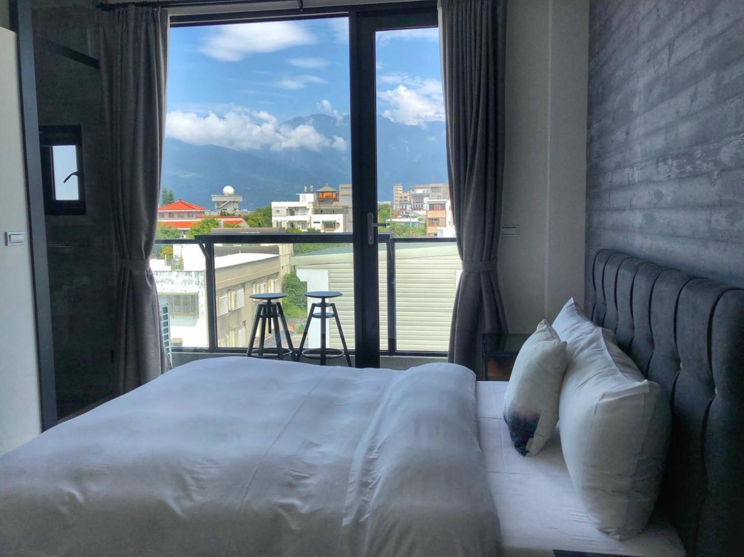Before Sunrise Seaview B&B Kota Hualien Bagian luar foto
